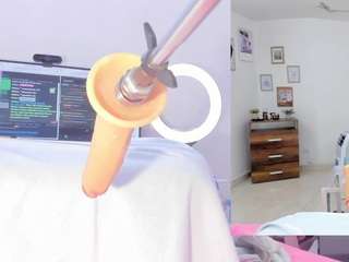 emily-philip webcam model stream image