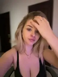 Love_Bri webcam model stream image