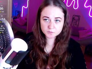 Lizzy Shine webcam model stream image