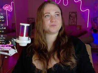 Lizzy Shine webcam model stream image