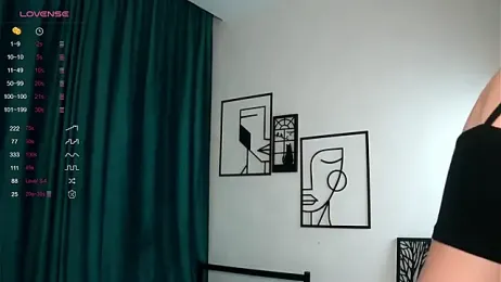 ElvaHilby webcam model stream image