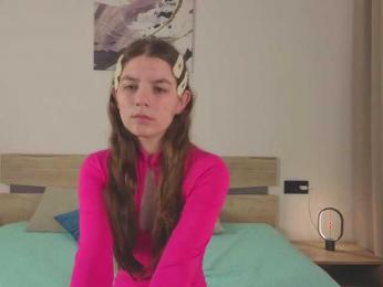 AliseWolker webcam model stream image