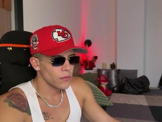 Duncan Collins webcam model stream image