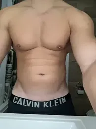 Magic-love1 webcam model stream image