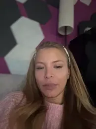 AnastasiaAniess webcam model stream image