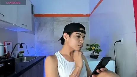 edy_play webcam model stream image