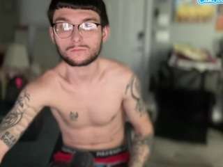 youngkubenski215 webcam model stream image