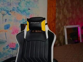 Leo Cavalli webcam model stream image