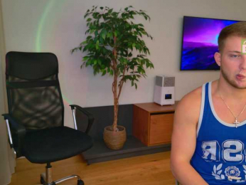 team2fit webcam model stream image
