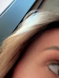 LetsFunKARINA webcam model stream image