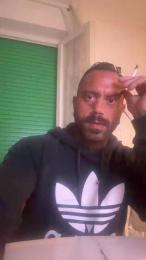 Kikogreta webcam model stream image