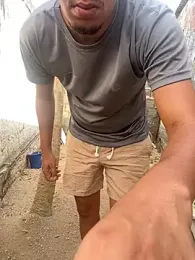 boysquirt webcam model stream image