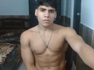 tylergold23 webcam model stream image