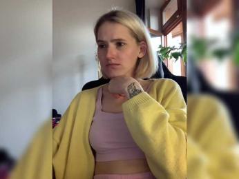 Asya_ webcam model stream image