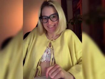 Asya_ webcam model stream image