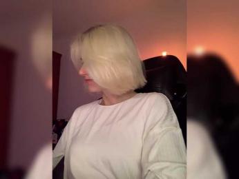 Asya_ webcam model stream image