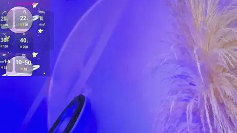 liiamluna_ webcam model stream image