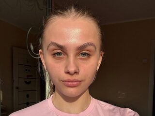 Madelene Harbough webcam model stream image