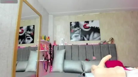 deepthroatlatina webcam model stream image