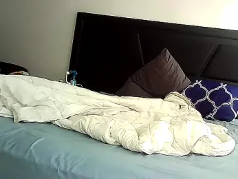 Yardie_bone webcam model stream image