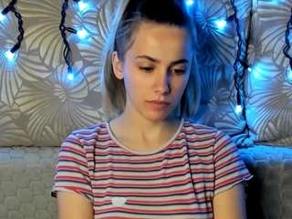 maggiecake webcam model stream image