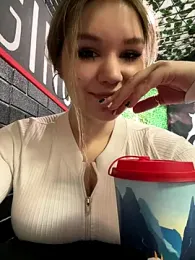 PumaShyXD webcam model stream image