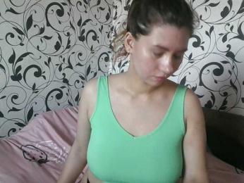 YourEmilie webcam model stream image