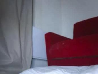 elisa_bright webcam model stream image