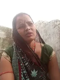 Neelamt12 webcam model stream image