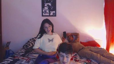 hotthreesome691 webcam model stream image