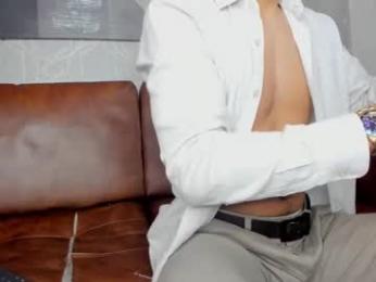 lucii_fer_ webcam model stream image