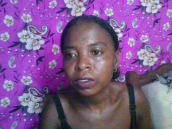 Christina-2 webcam model stream image