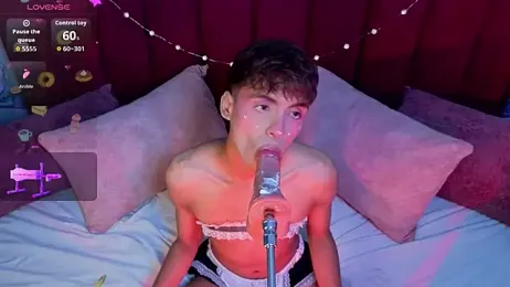 PrincePoppy webcam model stream image