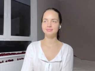 chloekuznetsova webcam model stream image