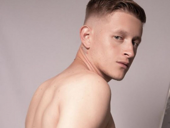 AnthonyKingg webcam model stream image