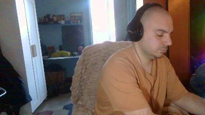 P_etForKiss webcam model stream image