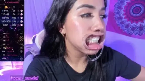 KAROLIVONNE webcam model stream image