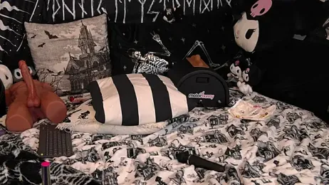 EVILYN webcam stripchat model stream image