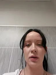 EVILYN webcam model stream image