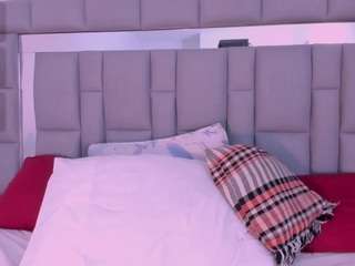 nadia-saadik1 webcam model stream image