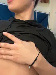 AlexanderCollman2 webcam model stream image