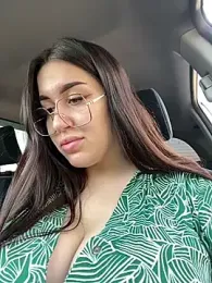 VikiDemini webcam model stream image