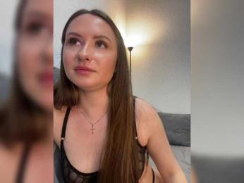 PLEELUS webcam model stream image