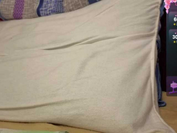 WildCatling webcam model stream image