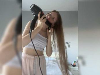 LUCKILYGIRL webcam model stream image