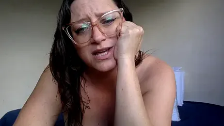 NaughtyInGlasses webcam model stream image