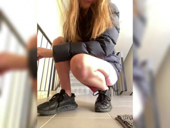 _I_123 webcam model stream image