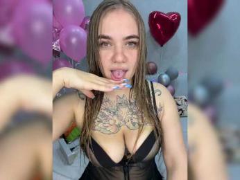 -Tiki-Riki- webcam model stream image