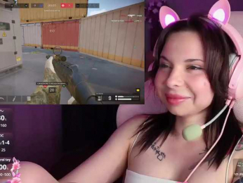 Lady-shy webcam model stream image