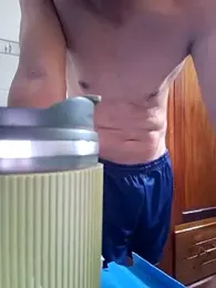 Cafeen19 webcam model stream image